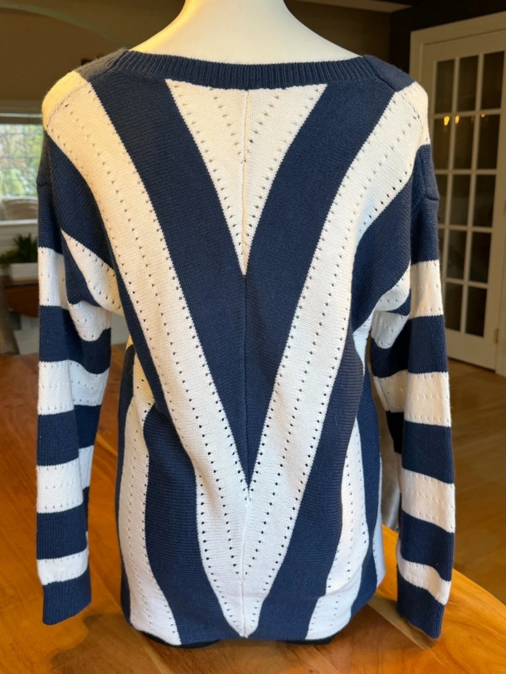 Coastal Preppy V-Neck Striped Sweater Blue/White Acrylic (VGUC) - Picture 3 of 12